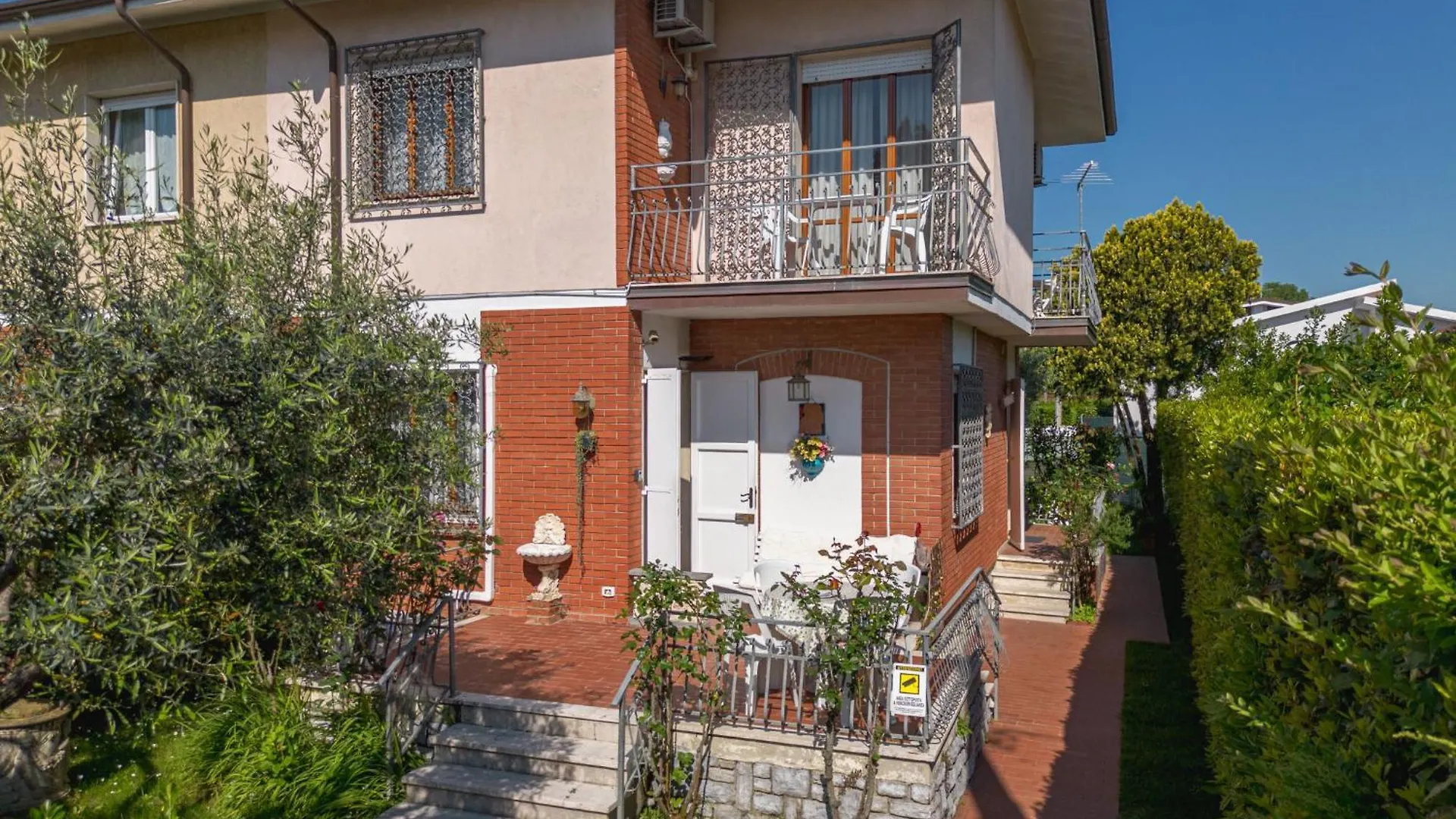 Holiday Home Villino Viola By Interhome Marina di Pietrasanta